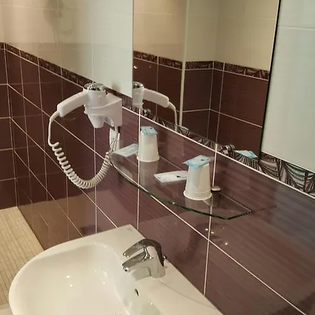 De La Gare 2* Mézidon-Canon